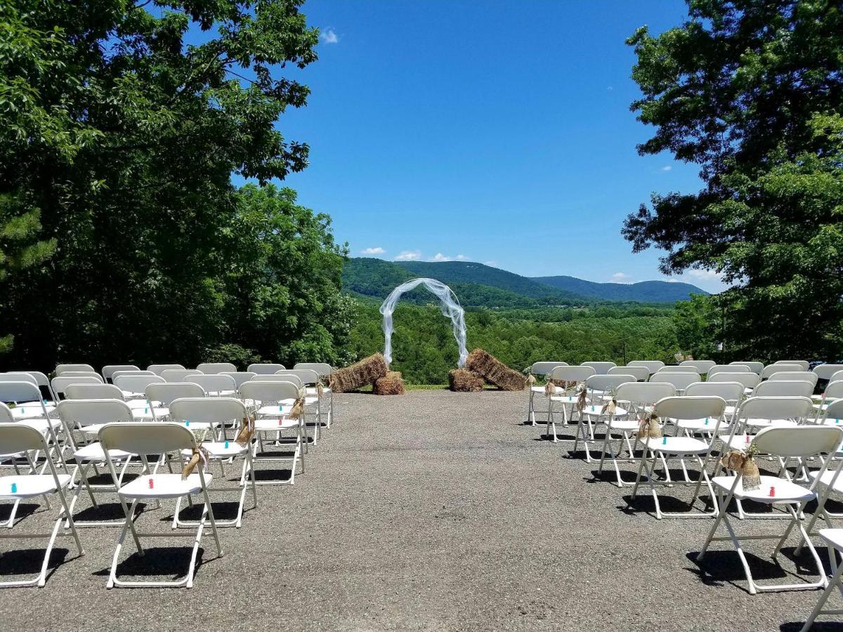 Blue Ridge Manor Bed And Breakfast Fancy Gap Exterior foto