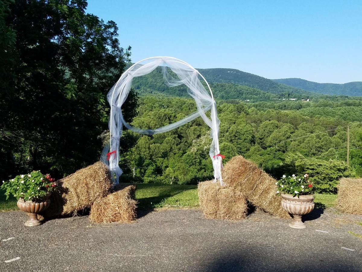 Blue Ridge Manor Bed And Breakfast Fancy Gap Exterior foto